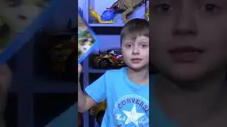 Игорёк Собирает Экскаватор 🚜🚜🚜Влог для детей 🧒 #видеодлядетей #детскийвлог #длядетей #игрушки