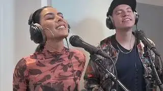 María León, Raymix - Cruda