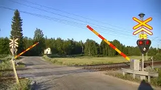 Spoorwegovergang Soinlahti (FIN) // Railroad crossing // Tasoristeys