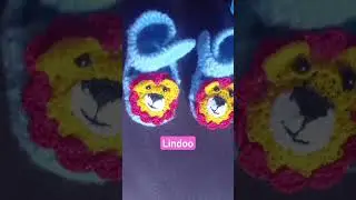 Ideia linda de sapatinho em crochê para as futuras mamães