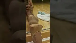 Stinky smelly gym feet