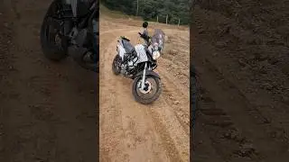 Clássica da Honda no barro #honda #transalp #transalp700 #bigtrail #shorts