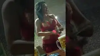 zapal tuyda uynagan qiz