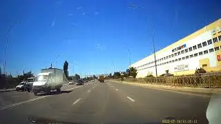 Чуть не въехал в КамАЗ 😱
