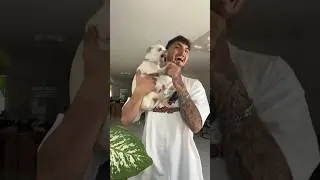 She ate my finger 🤣🤣🤣