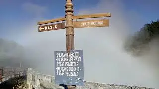 JEMBATAN KAYANGAN KAWAH SIKIDANG BANJARNEGARA DIENG