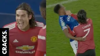 Cavani a ÉTRANGLÉ Yerry Mina en plein match… Que s’est il passé ici ?