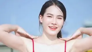 Wanita Cantik Merah Merona