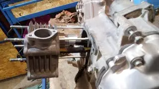 Cylinder, piston, rings, valve adjustment, using the example of a Honda Dio AF-62 scooter.