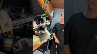 Testing how a fast 3D printer behaves when hanged from the ceiling