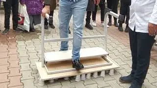 Karton bardaklar ile Basınç Deneyi