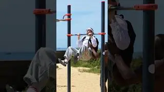Pro Gymnast pretended to be a Nerd in the Calisthenics Park | Prank #prank #anatoly #publicprank