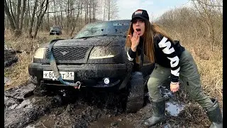 Place your bets! UAZ Patriot or Niva on blocks. Who is cooler and more passable on the off-road!!!