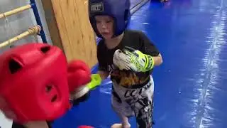 Малашонков Коля первый спарринг
