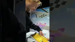 I Built xQc a Custom Keyboard...