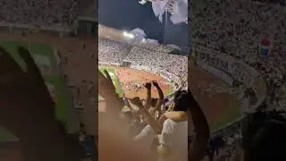 Velika festa nakon pobjede Hajduka protiv Dinama 1:0. LUDILOOO