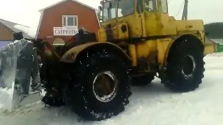 К-700 ПОКАЗЫВАЕТ КЛАСС ПО ЧИСТКЕ ДОРОГ .СМОТРИМ !! LEGENDARY RUSSIAN TRACTOR POWER