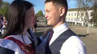 НАШИ ВЫПУСКНИКИ .