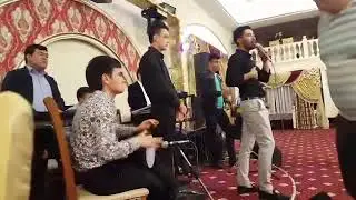Mashxurbek yuldashev toyda onam jonli ijro