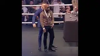 Конор очень сильно издевался с негром