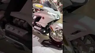 HONDA GL1800 Gold Wing TOUR 2023