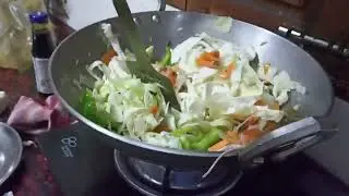 Preparing Chowmin