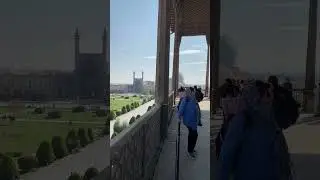 Обзор центра Исфахана с балкона дворца