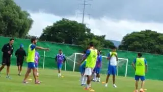 Entrenamiento Gallos Blancos del Querétaro  Ronaldinho.