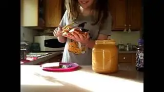 How to make a peanut butter and jelly sandwich