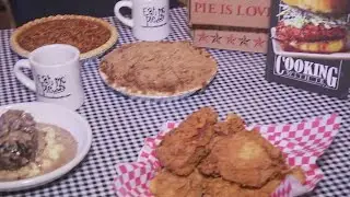 Visiting Round Top? Make a day of it with gourmet comfort food and famous pie at local café | FOX 7