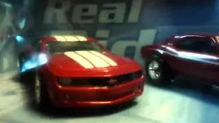 Hot Wheels Real Riders Limited Edition - 67 Chevy Camaro & 07 Camaro Concept