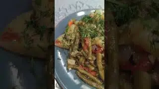 з яких овочів приготовлено їжа?