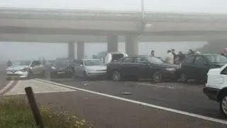 Из-за сильного тумана на дорогах Нидерландов произошли несколько аварий (новости)