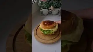 Дачный бургер с жареным сыром #рецептынакаждыйдень #готовимдома