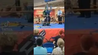 Bang Bang! Fans Bring the Weapons at @814Wrestling #welcometothefreekshow #prowrestling