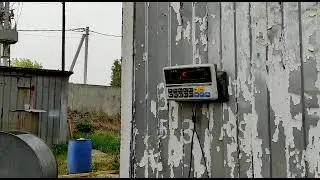 Взвешивание мусоровоза с контейнером из ГСК Юбилейный на пункте приема металлолома 27.08.2022