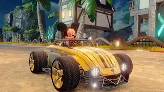 Mickey Mouse car racing