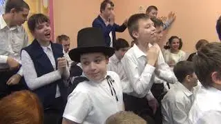 Новогодний сырпантин