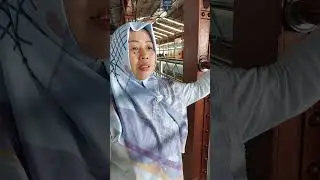 Mama takjub lihat kereta panjang di stasiun purwokerto