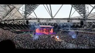 BurnaBoy and The Compozers Lighting up #London Stadium for #lovedamini Tour