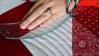 Curved Cross-Hatching Machine Quilting by Natalia Bonner