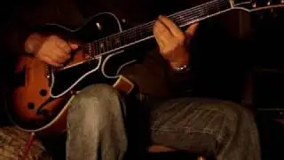 Jazz standard on ES 775.MPG