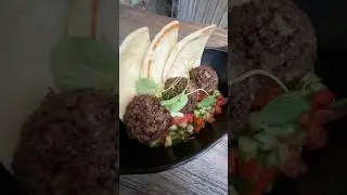 Trying Felucian Kefta & Hummus Garden Spread at Docking Bay 7 #disneyland