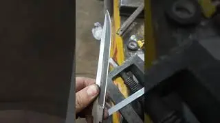 почему нож рубит гвозди