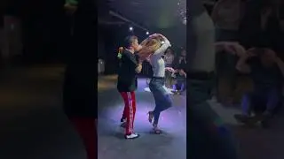 🎉💃 ¡La fiesta latina está en marcha! 🎉🕺 #baile #dance #hot #bachatadancing #coupledancing #salsa