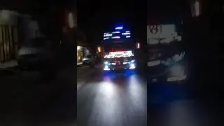 Bus Full Basuri dan Full Strobo di Jalan Bekonang