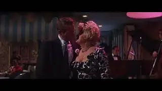 Sexy Shelley Winters as faded but still stunning starlet Fay Estabrook is going, going, gone