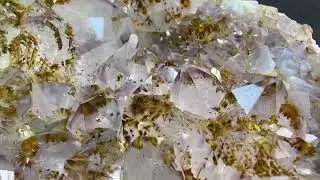 Золотистый гетит