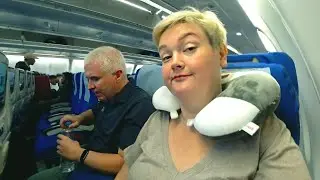 Повздорили, я ОТСЕЛИЛА Вована в самолете! Сели не на свои места) Бангкок Шанхай с China Eastern Влог