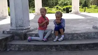 С подружкой Лизой